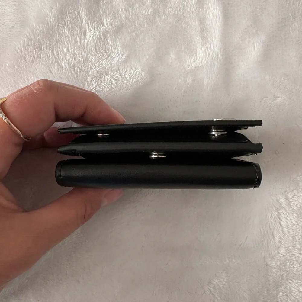 Saint Laurent YSL Leather Tri-Fold Wallet – Black - Picture 8 of 8